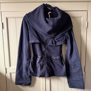 Vintage Lululemon Over the Top Jacket